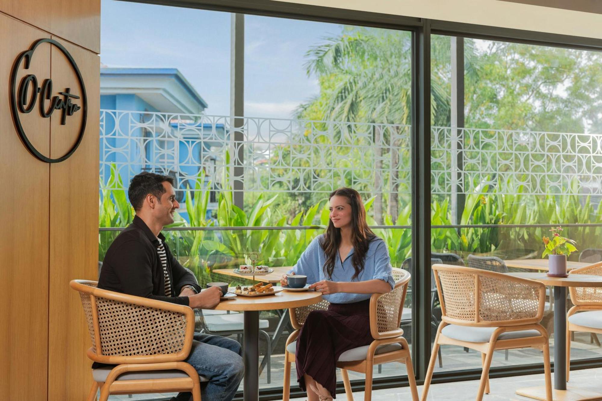 Courtyard By Marriott Goa Colva Hotell Exteriör bild